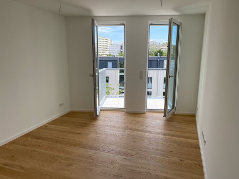 Neubau Erstbezug Wohnung mit Einbauküche und Balkon, 10315 Berlin, Etagenwohnung
