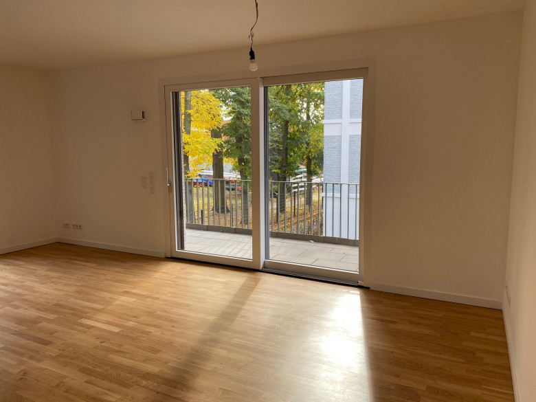 Schöne 3 Zimmer Wohnung an der Spree