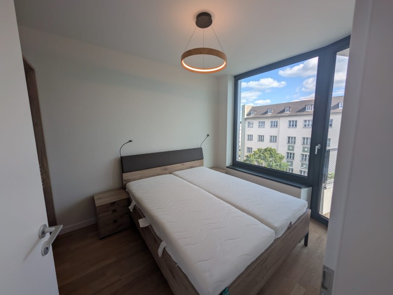 Teilmöbliert und unbefristet – modern und zentral in Wilmersdorf